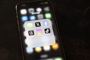 如何确保企业开发者账号的安全性？